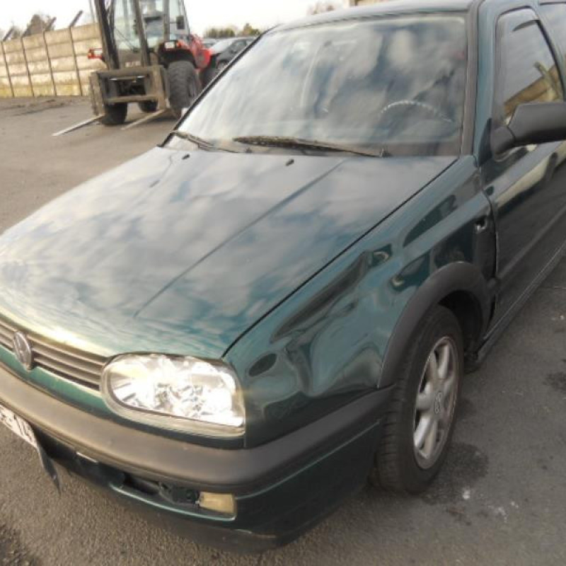 Pare choc arriere VOLKSWAGEN GOLF 3 Photo n°5