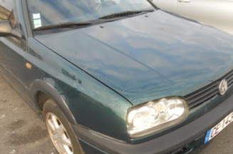 Pare choc arriere VOLKSWAGEN GOLF 3