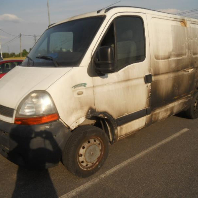 Pare choc avant RENAULT MASTER 2 Photo n°8