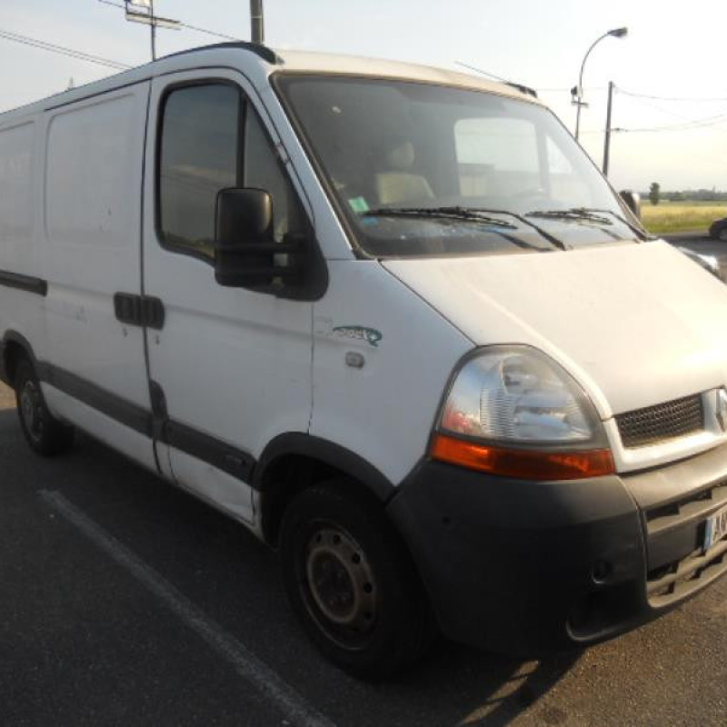 Pare choc avant RENAULT MASTER 2 Photo n°9
