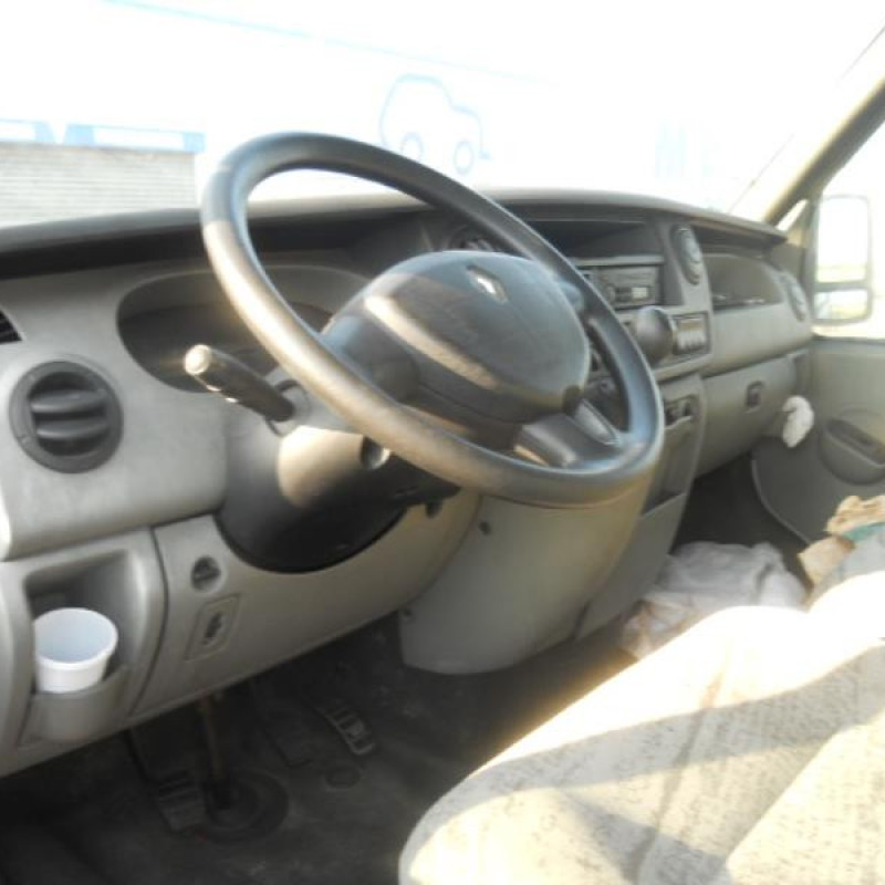 Pare choc avant RENAULT MASTER 2 Photo n°12
