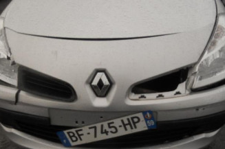 Pare choc arriere RENAULT CLIO 3