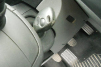 Pare choc arriere RENAULT CLIO 3