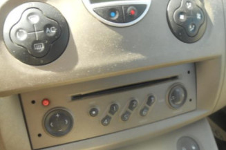 Vitre arriere gauche RENAULT SCENIC 2