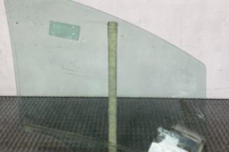 Vitre avant gauche CITROEN C3 2