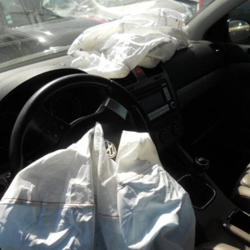 Vitre avant droit VOLKSWAGEN GOLF 5 Photo n°7