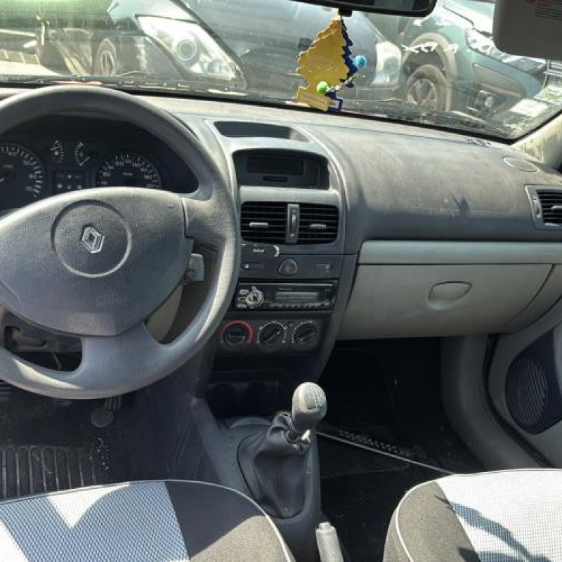Moteur RENAULT CLIO 2 Photo n°16