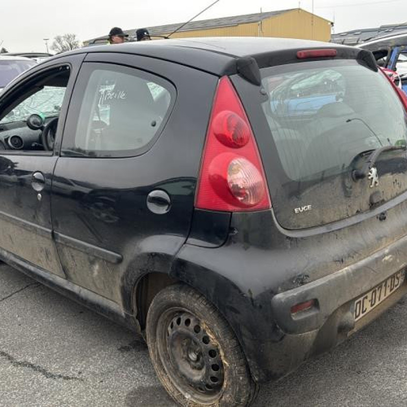 Vase de lave glace PEUGEOT 107 Photo n°8