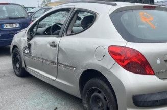 Pare choc arriere PEUGEOT 207