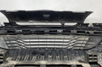 Pare choc avant RENAULT MEGANE 3 Photo n°1