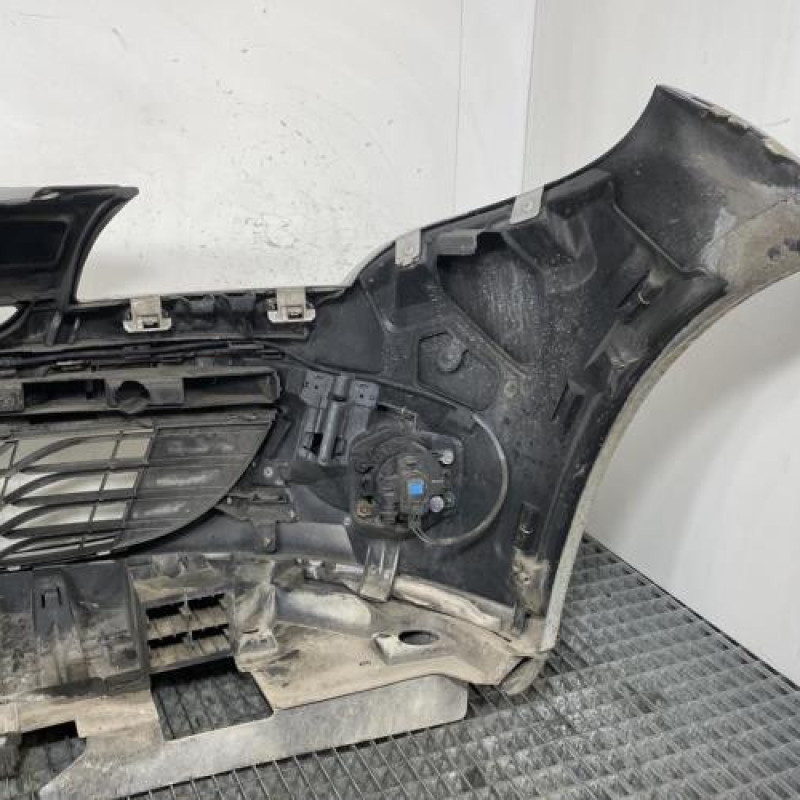 Pare choc avant RENAULT MEGANE 3 Photo n°5