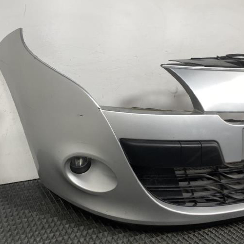 Pare choc avant RENAULT MEGANE 3 Photo n°6