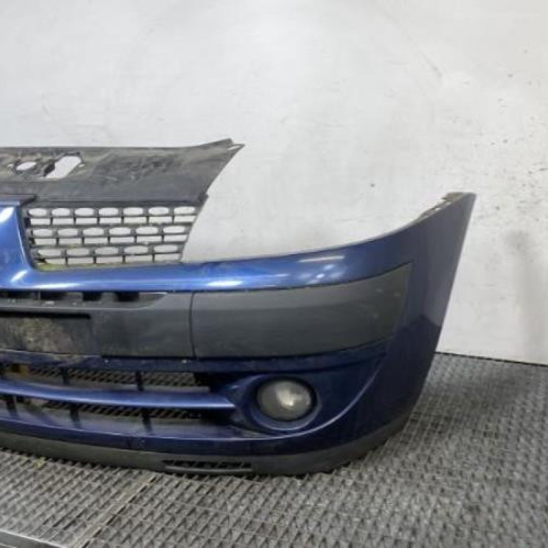 Pare choc avant RENAULT CLIO 2 Photo n°1