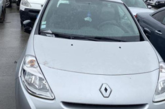 Pare choc arriere RENAULT CLIO 3