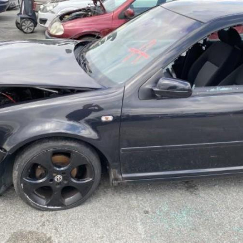 Pare boue arriere droit VOLKSWAGEN GOLF 4 Photo n°13