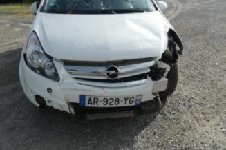 Pare choc arriere OPEL CORSA D