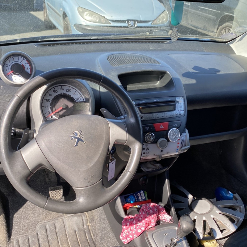 PEUGEOT 107 PHASE 3 1.0i - 12V Photo n°15