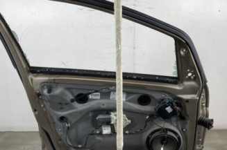 Porte avant gauche MERCEDES CLASSE B 245