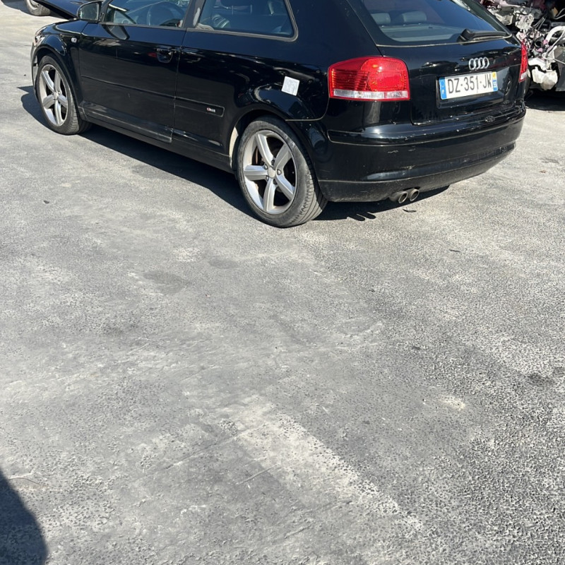AUDI A3 2 PHASE 1 1.8 TFSI - 16V TURBO Photo n°4