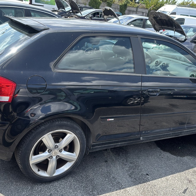 AUDI A3 2 PHASE 1 1.8 TFSI - 16V TURBO Photo n°18