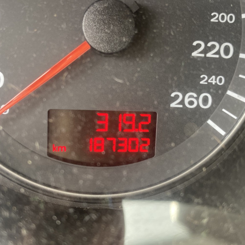 AUDI A3 2 SPORTBACK PHASE 1 1.9 TDI - 8V TURBO Photo n°11
