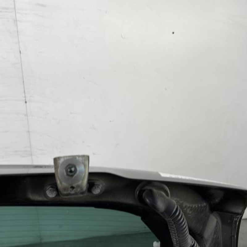 Malle/Hayon arriere CITROEN C3 2 Photo n°5