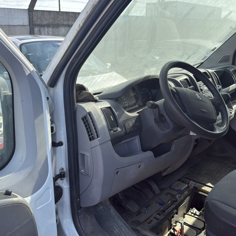 PEUGEOT BOXER 3 PHASE 1 2.2 HDI - 16V TURBO Photo n°10