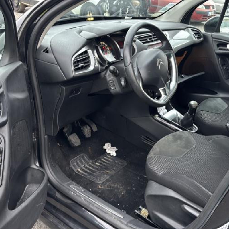 Porte arriere droit CITROEN C3 2 Photo n°16