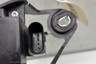 Moteur essuie glace arriere VOLKSWAGEN GOLF 5