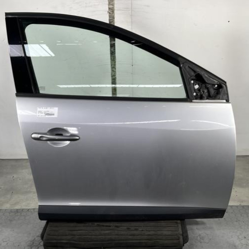 Porte avant droit RENAULT MEGANE 3 Photo n°7