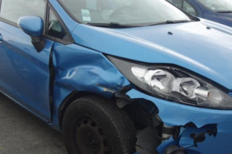 Pare choc arriere FORD FIESTA 6