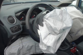 Pare choc arriere FORD FIESTA 6