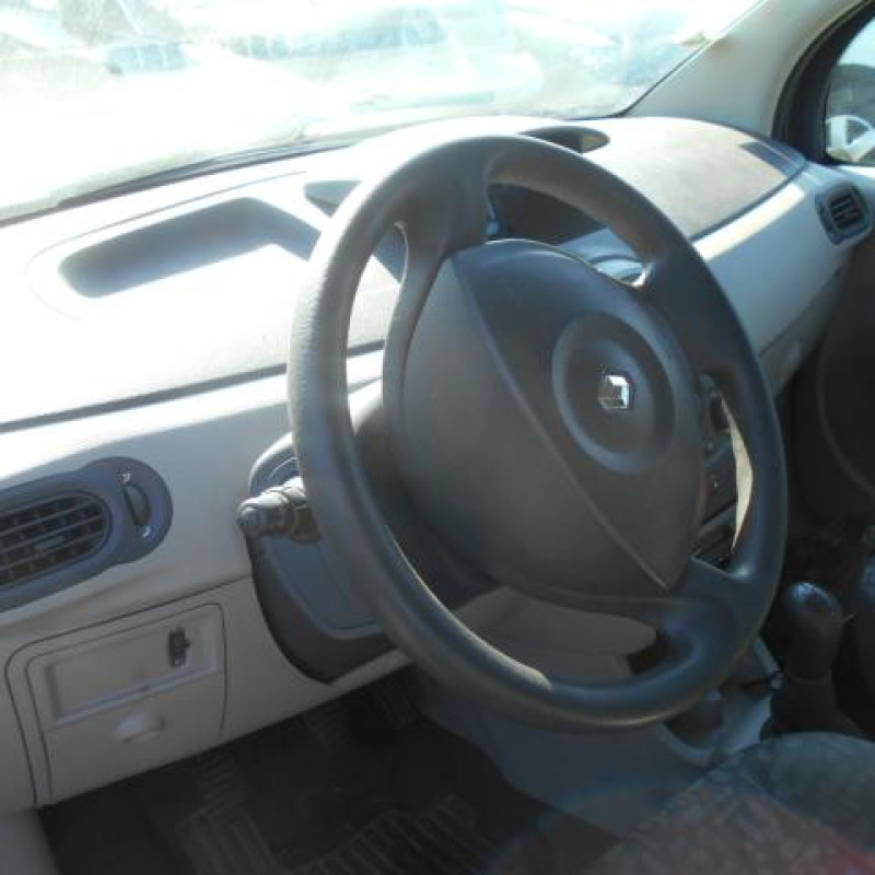 Pare choc arriere RENAULT MODUS Photo n°12