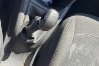 Pare choc arriere PEUGEOT 208 1
