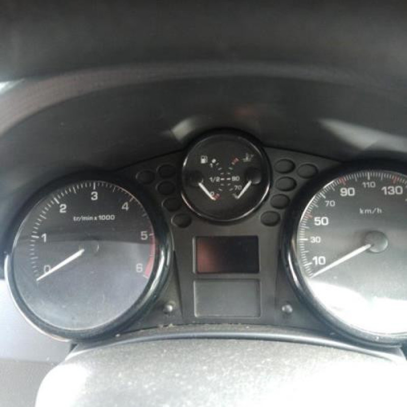 Pare choc arriere PEUGEOT 207 Photo n°11
