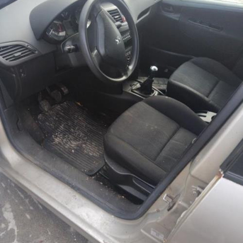 Pare choc arriere PEUGEOT 207 Photo n°18