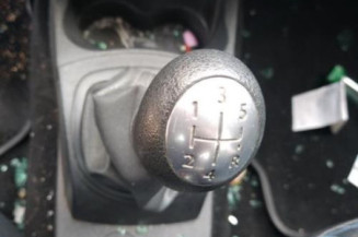 Pare choc avant RENAULT CLIO 3