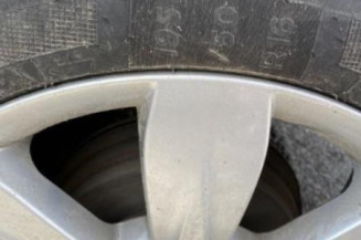 Pare choc arriere RENAULT CLIO 3