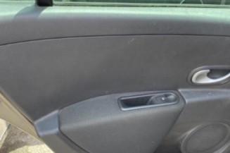 Pare choc arriere RENAULT CLIO 3