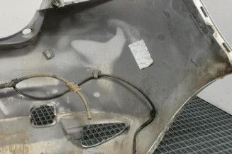 Pare choc arriere RENAULT CLIO 3