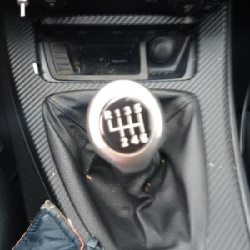 Pretensionneur de ceinture avant gauche BMW SERIE 3 E90 Photo n°10