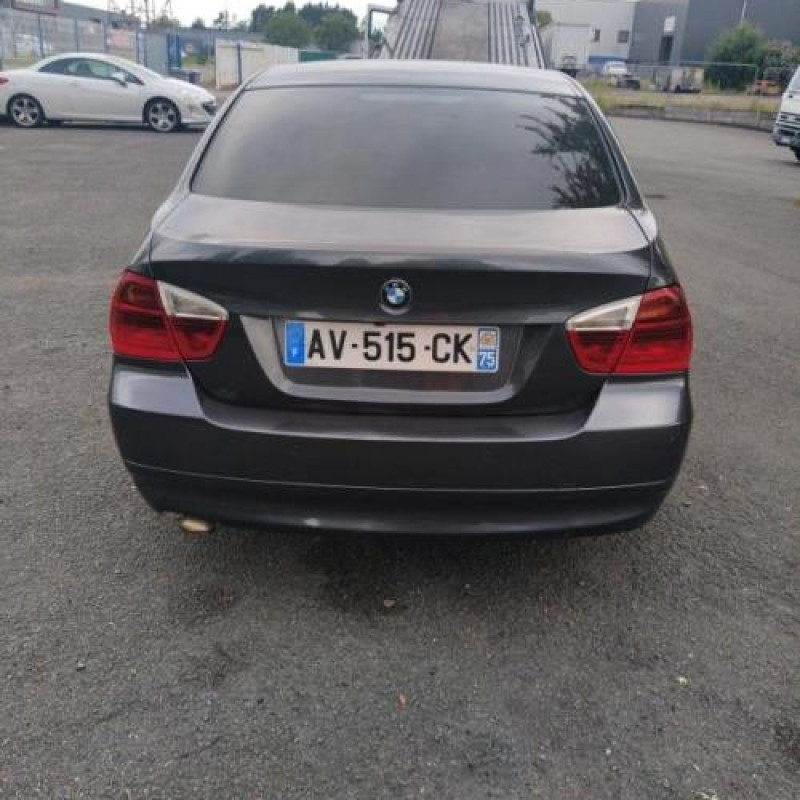 Pretensionneur de ceinture avant gauche BMW SERIE 3 E90 Photo n°12
