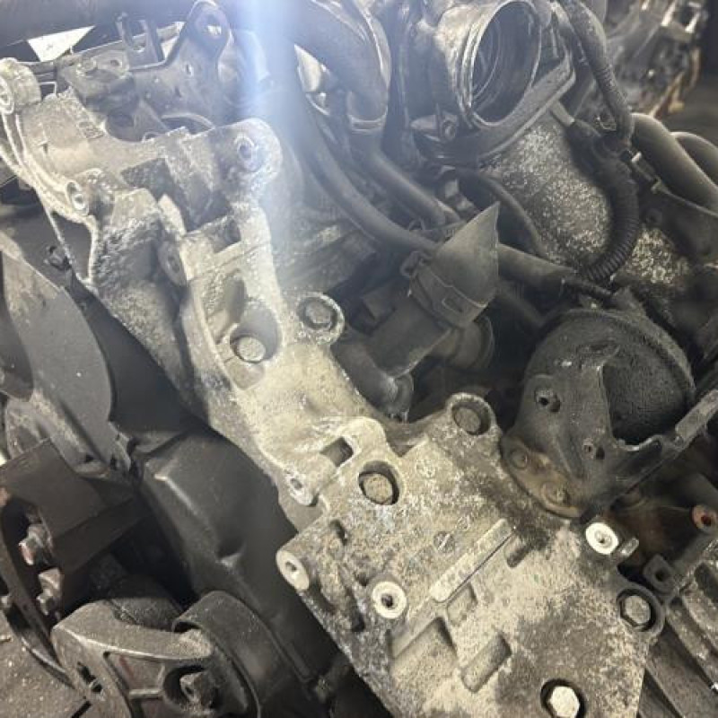 Moteur MITSUBISHI OUTLANDER 2 Photo n°8
