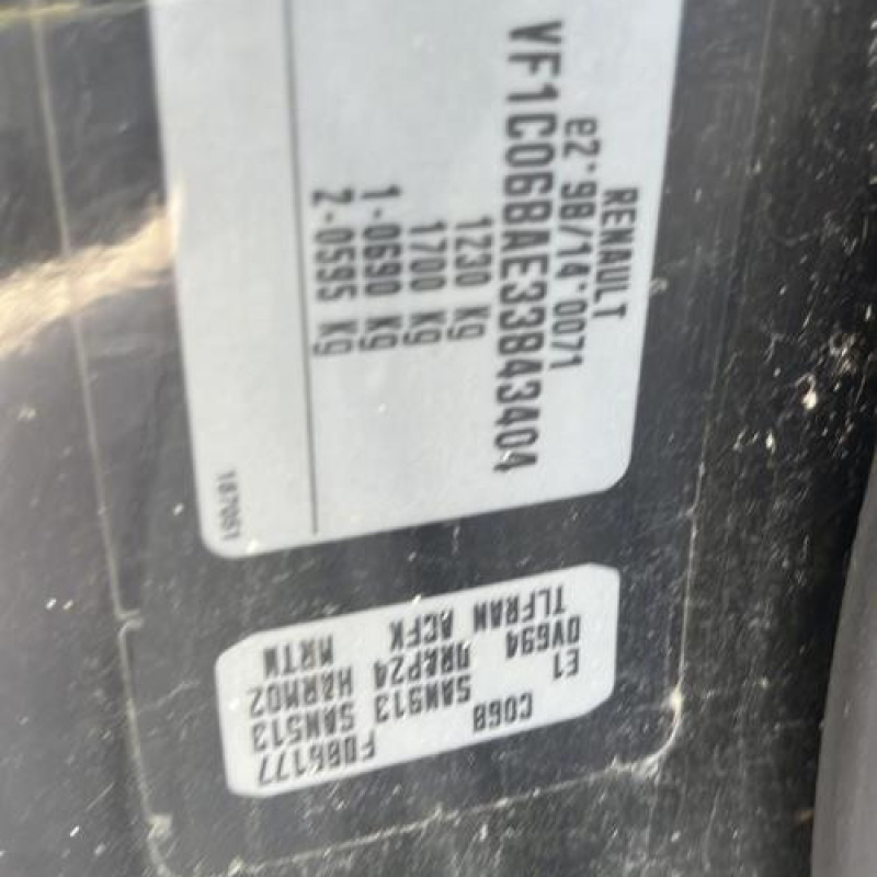 Pare choc arriere RENAULT TWINGO 1 Photo n°8