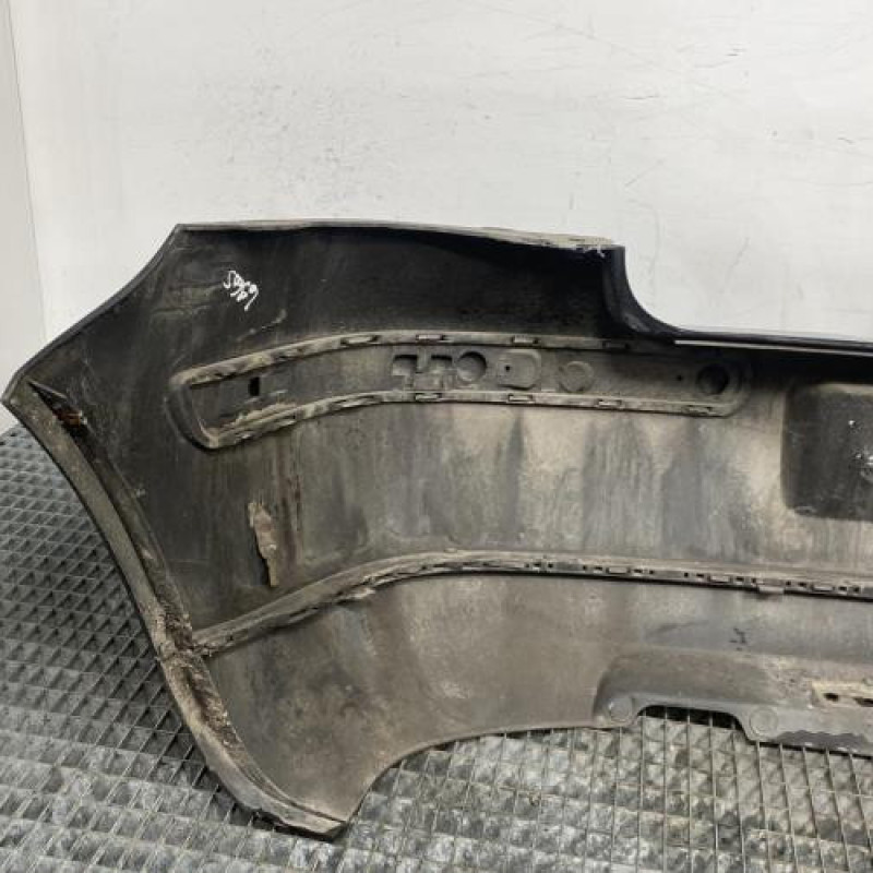 Pare choc arriere VOLKSWAGEN GOLF 4 Photo n°5