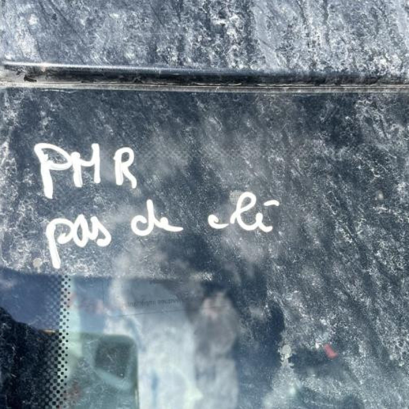 Pare choc arriere VOLKSWAGEN GOLF 4 Photo n°9