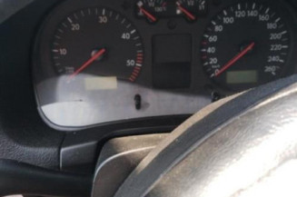 Pare choc arriere VOLKSWAGEN GOLF 4