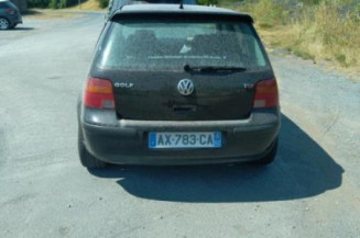 Pare choc arriere VOLKSWAGEN GOLF 4