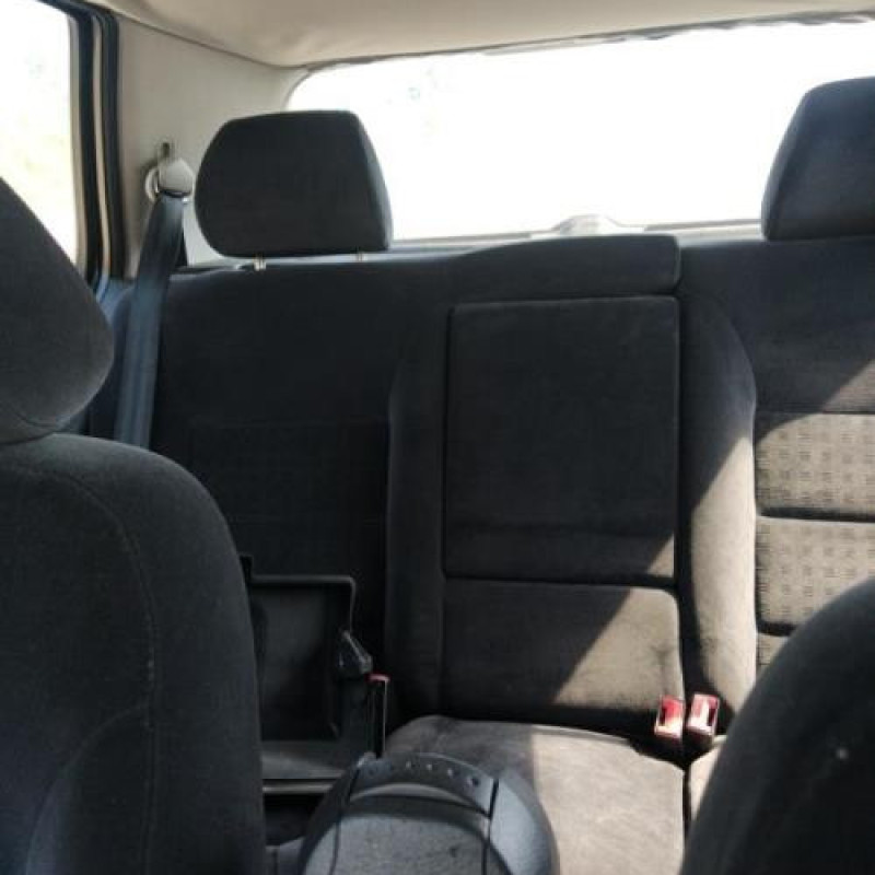 Pare choc arriere VOLKSWAGEN GOLF 4 Photo n°15