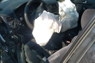 Pare choc arriere VOLKSWAGEN GOLF 4